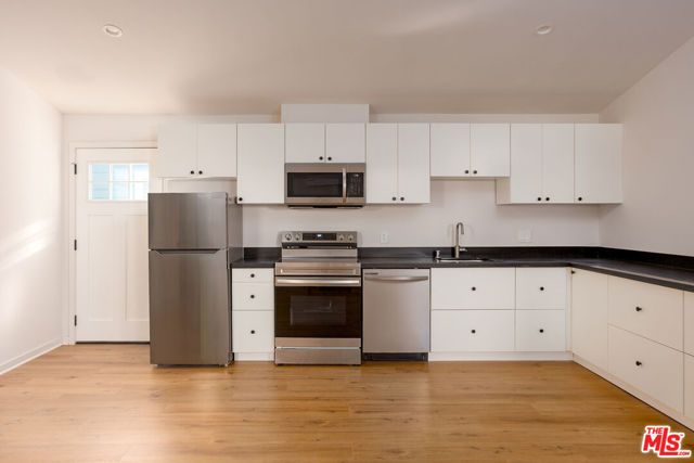 126 Franklin Court, Glendale, CA 91205