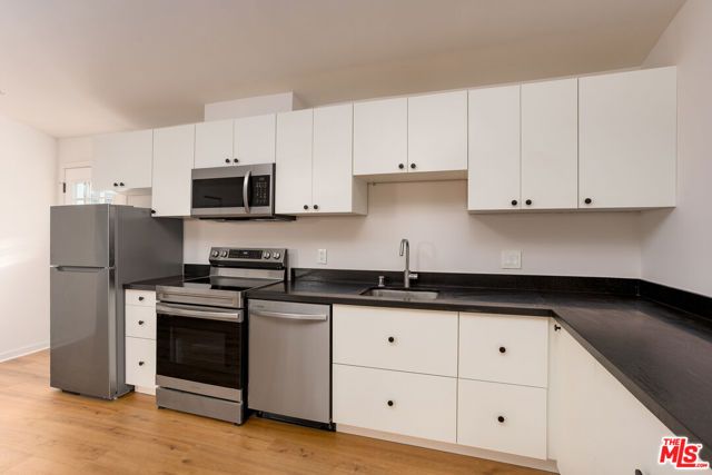 126 Franklin Court, Glendale, CA 91205