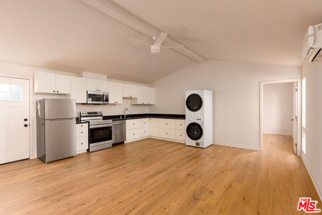 126 Franklin Court, Glendale, CA 91205