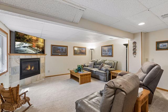 16125 Franchise Avenue W, Rosemount, MN 55068
