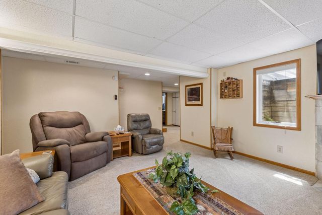16125 Franchise Avenue W, Rosemount, MN 55068