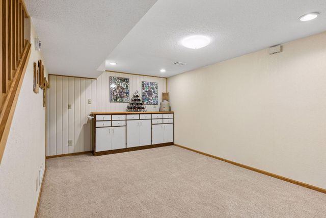 16125 Franchise Avenue W, Rosemount, MN 55068