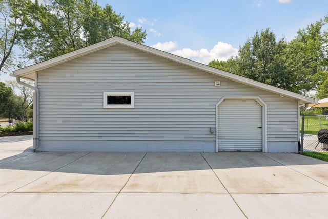 16125 Franchise Avenue W, Rosemount, MN 55068