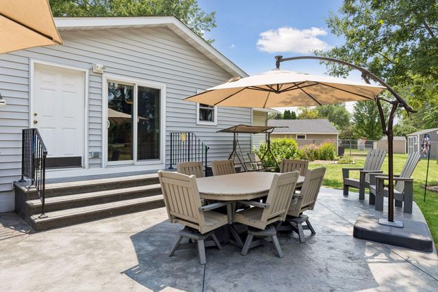16125 Franchise Avenue W, Rosemount, MN 55068