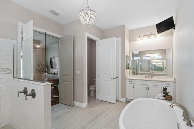 8362 DUNHAM STATION DRIVE, Tampa, FL 33647