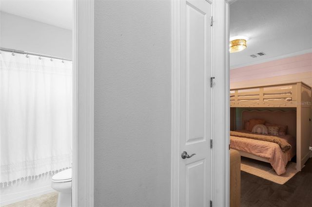 8362 DUNHAM STATION DRIVE, Tampa, FL 33647