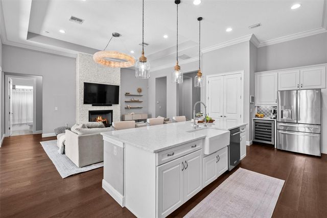 8362 DUNHAM STATION DRIVE, Tampa, FL 33647