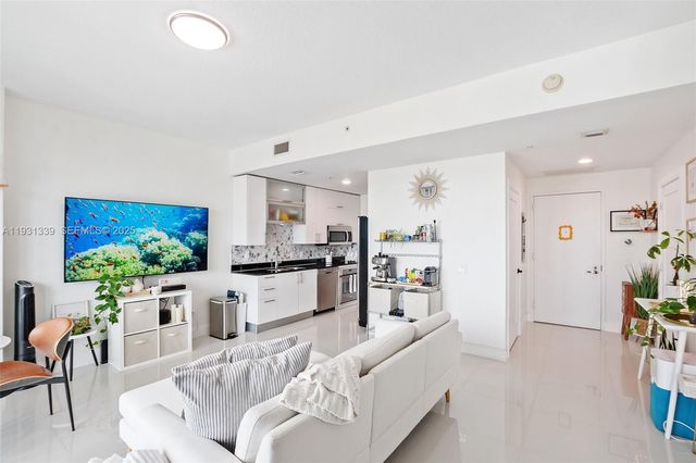 60 SW 13th St 3603, Miami, FL 33130