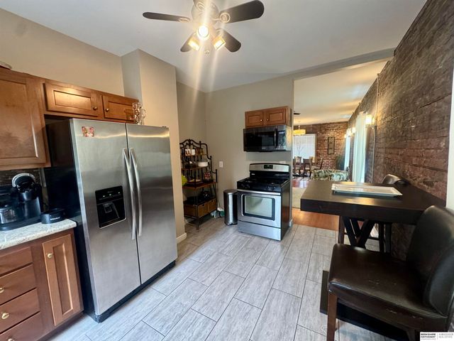 122-124 N 30th Street, Omaha, NE 68131
