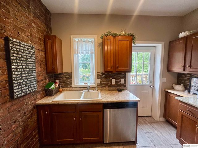 122-124 N 30th Street, Omaha, NE 68131