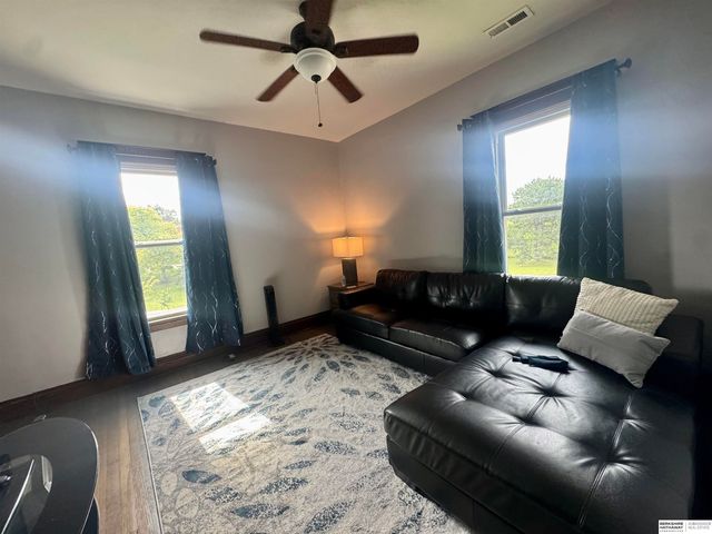 122-124 N 30th Street, Omaha, NE 68131