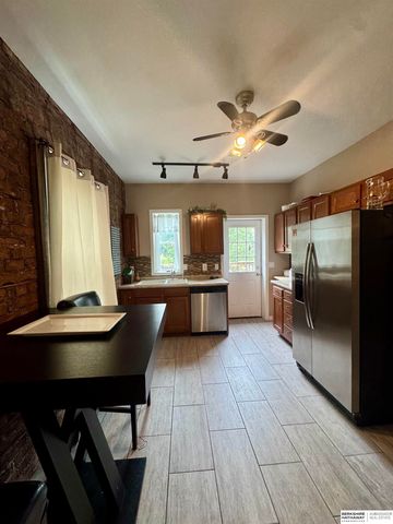 122-124 N 30th Street, Omaha, NE 68131
