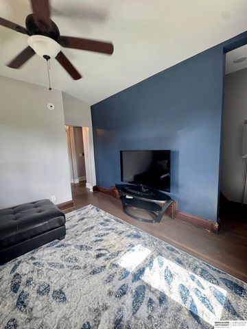 122-124 N 30th Street, Omaha, NE 68131