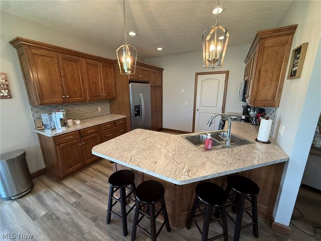 1163 Pine Bluff Drive NE, New Philadelphia, OH 44663