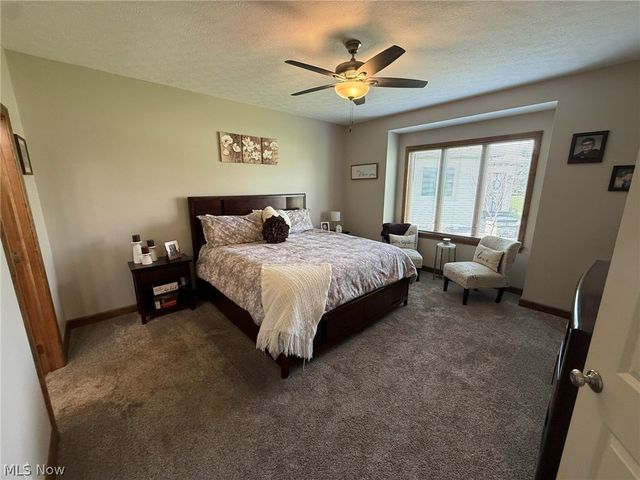 1163 Pine Bluff Drive NE, New Philadelphia, OH 44663