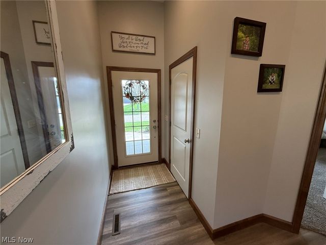 1163 Pine Bluff Drive NE, New Philadelphia, OH 44663