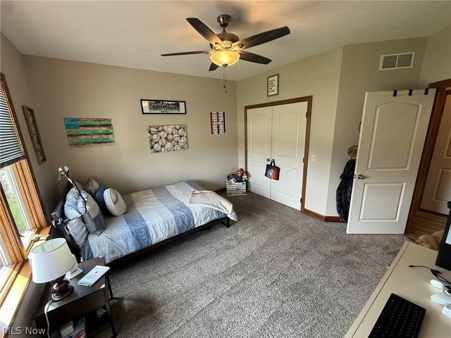 1163 Pine Bluff Drive NE, New Philadelphia, OH 44663