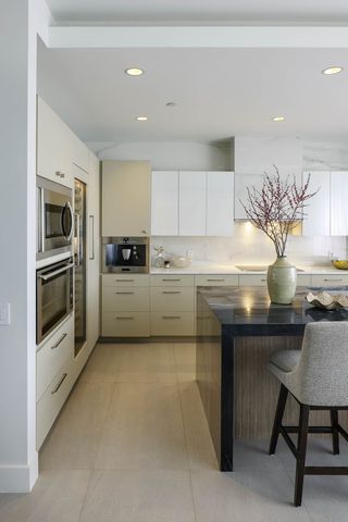 2408 Victory Park Lane 1039, Dallas, TX 75219