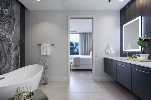 2408 Victory Park Lane 1039, Dallas, TX 75219