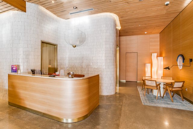 2408 Victory Park Lane 1039, Dallas, TX 75219