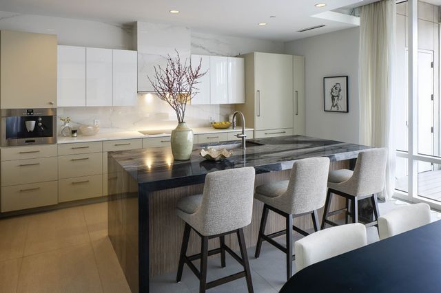 2408 Victory Park Lane 1039, Dallas, TX 75219