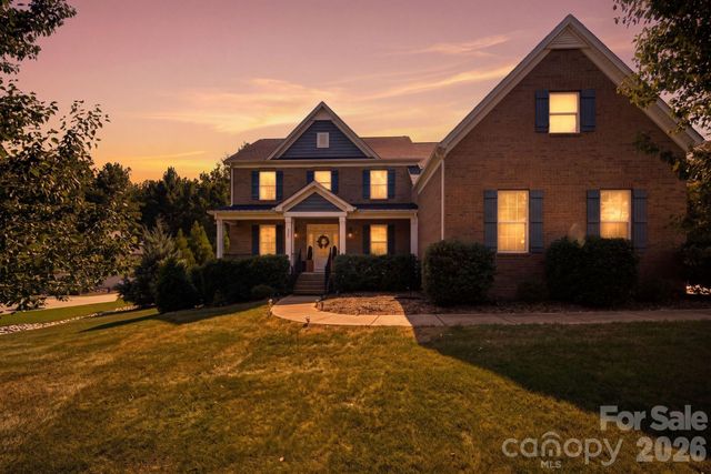 612 Highland Ridge Point, Clover, SC 29710