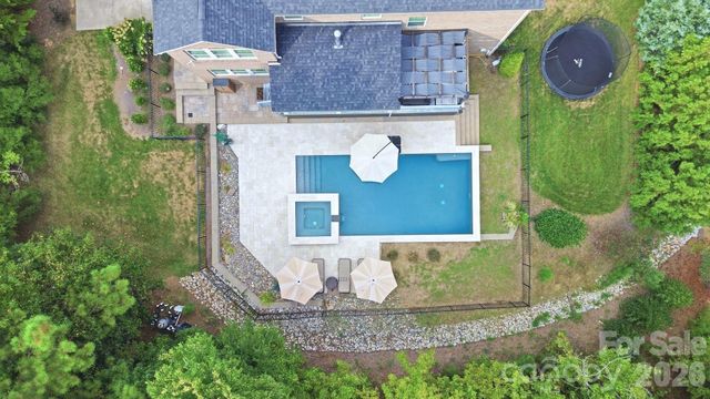 612 Highland Ridge Point, Clover, SC 29710