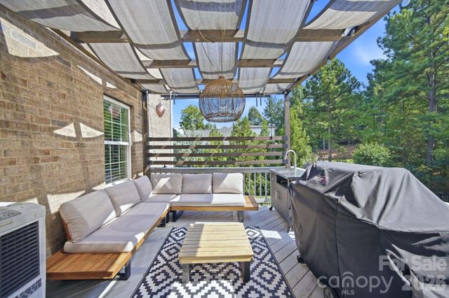 612 Highland Ridge Point, Clover, SC 29710