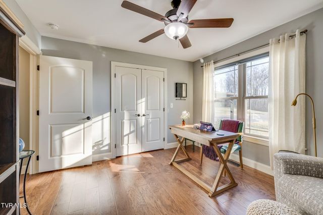 136 Roy Phillips Road, Jonesborough, TN 37659