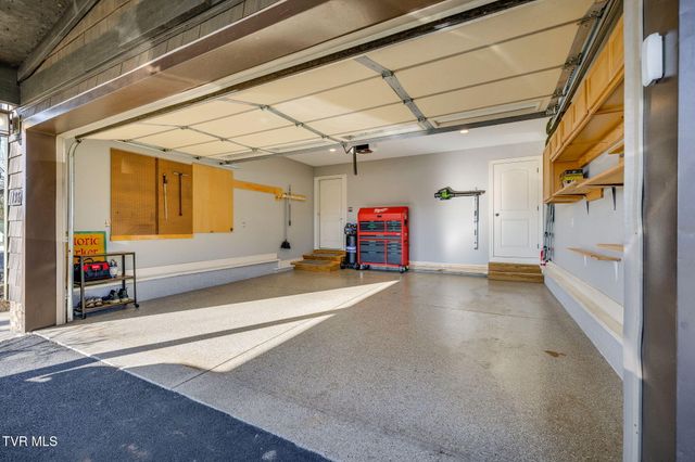 136 Roy Phillips Road, Jonesborough, TN 37659