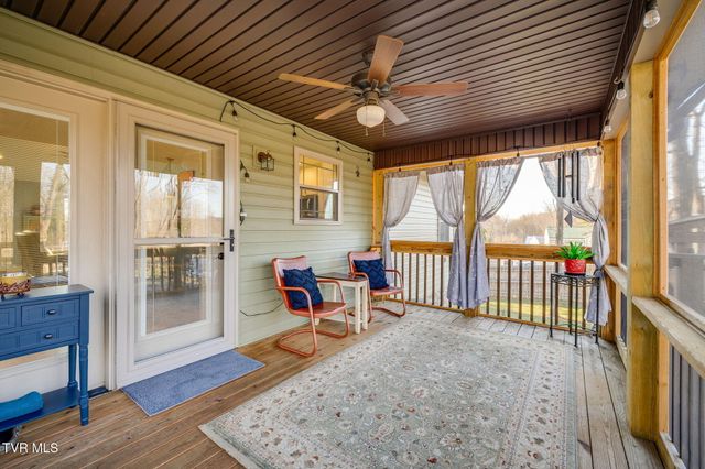 136 Roy Phillips Road, Jonesborough, TN 37659