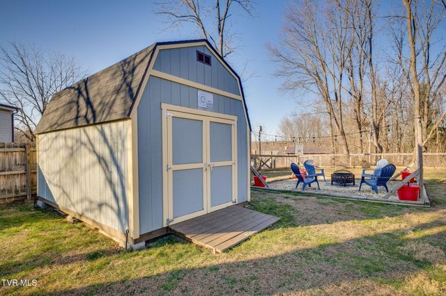 136 Roy Phillips Road, Jonesborough, TN 37659