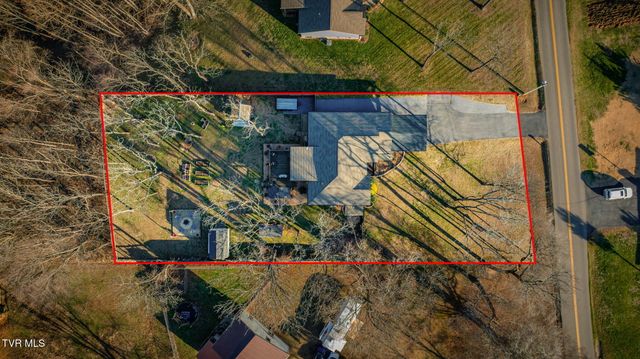 136 Roy Phillips Road, Jonesborough, TN 37659