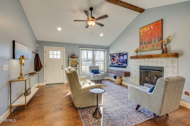 136 Roy Phillips Road, Jonesborough, TN 37659