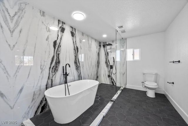 1695 Montessouri Street, Las Vegas, NV 89117