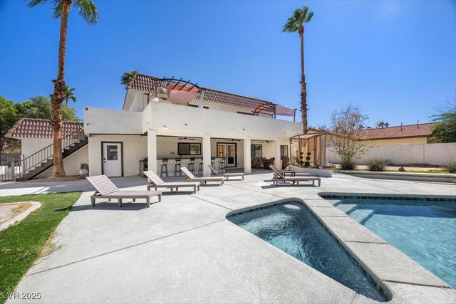 1695 Montessouri Street, Las Vegas, NV 89117