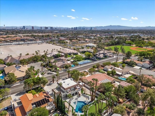 1695 Montessouri Street, Las Vegas, NV 89117