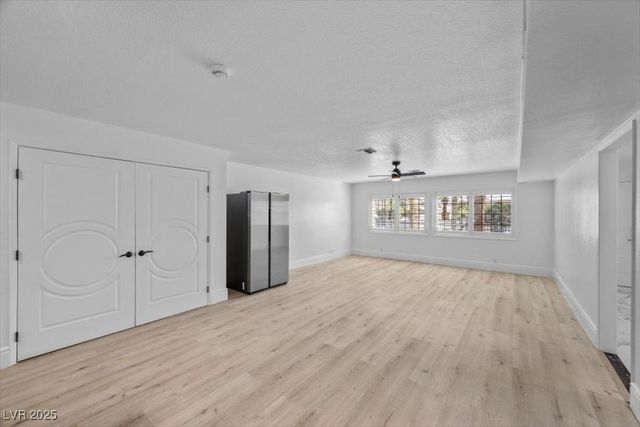 1695 Montessouri Street, Las Vegas, NV 89117