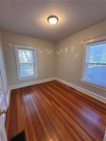 4528 Fairmount Avenue, Kansas City, MO 64111