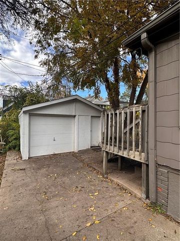 4528 Fairmount Avenue, Kansas City, MO 64111