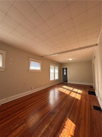 4528 Fairmount Avenue, Kansas City, MO 64111