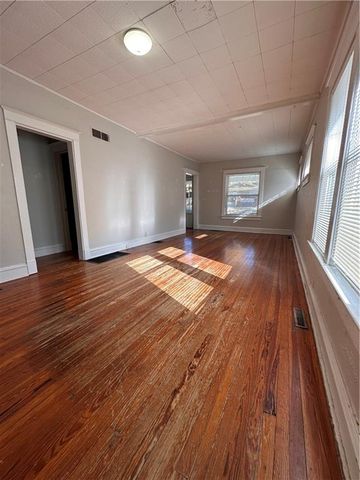 4528 Fairmount Avenue, Kansas City, MO 64111