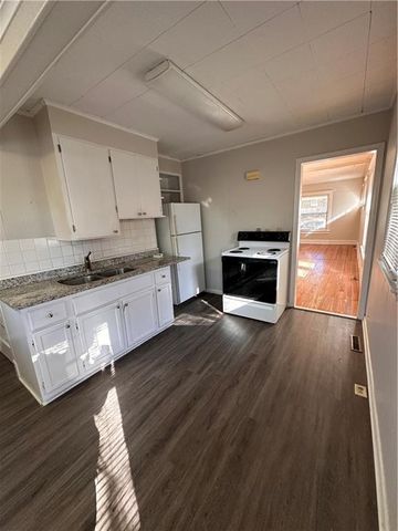 4528 Fairmount Avenue, Kansas City, MO 64111