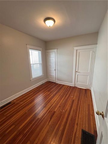 4528 Fairmount Avenue, Kansas City, MO 64111