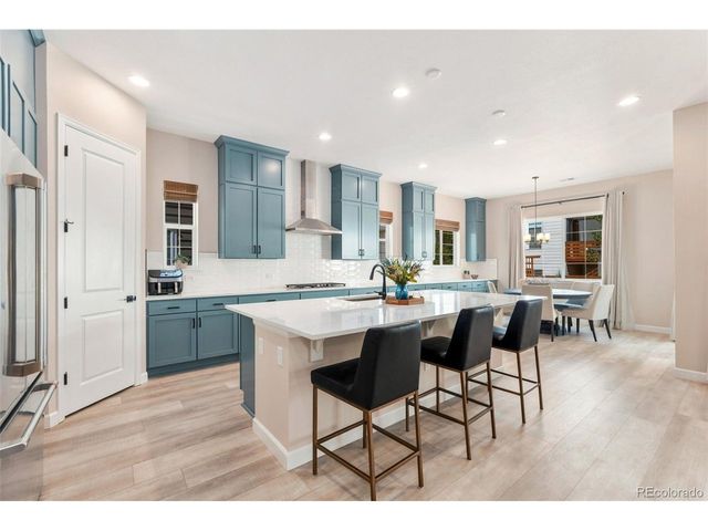 24663 E 36th Ave, Aurora, CO 80019