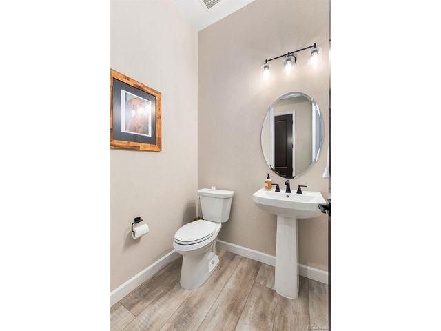 24663 E 36th Ave, Aurora, CO 80019