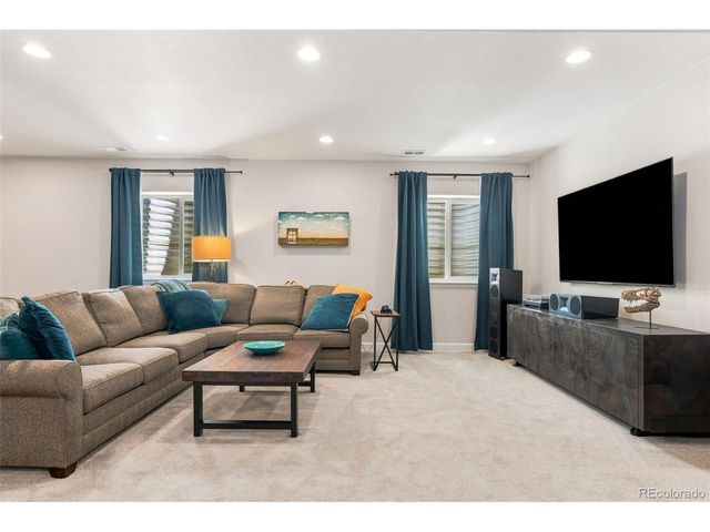 24663 E 36th Ave, Aurora, CO 80019