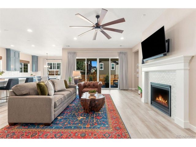 24663 E 36th Ave, Aurora, CO 80019