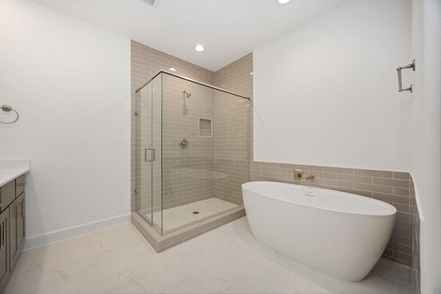 1125 E 24th Street, Houston, TX 77009