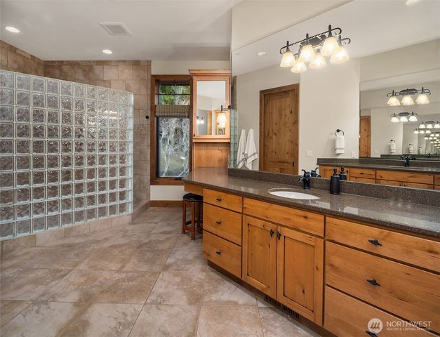 91 Rushing Water Lane, Cle Elum, WA 98922